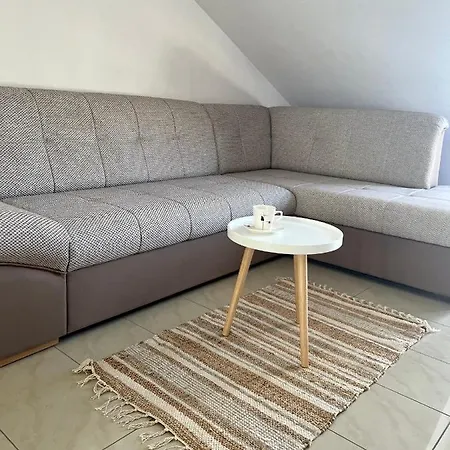 Apartment Luka *